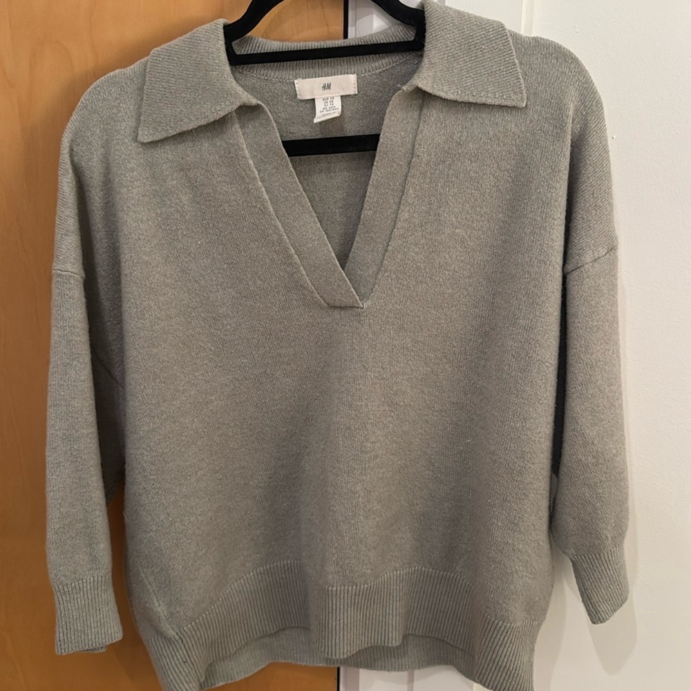 H&M Collared Relaxed Fit Sweater